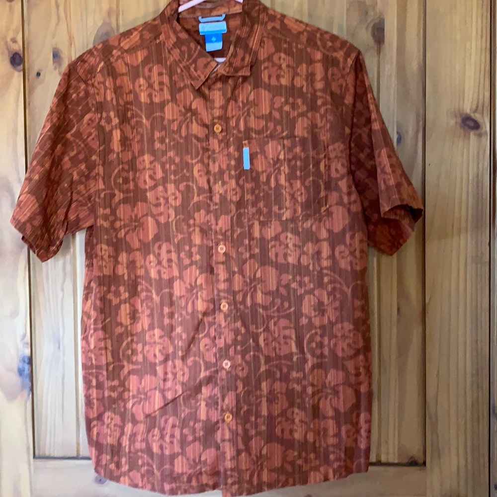 Men’s Columbia shirt